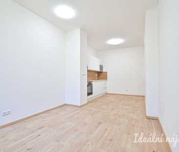Pronájem bytuRenting an apartment 2+kk, 45 m2 - Фото 6