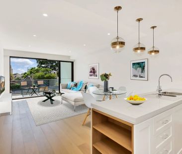 Stunning Brand New Apartment - Photo 1