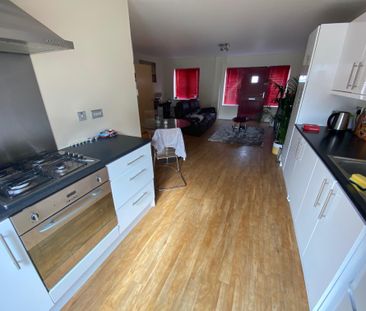 The Portway, King'S Lynn, Saddlebow Road - Photo 4