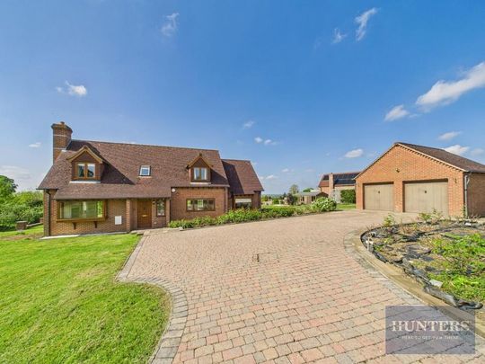 5 bedroom detached house to rent - Photo 1