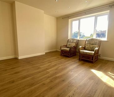 3 bedroom flat to rent - Photo 1