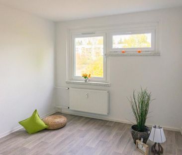 Helle 3-Raum-Familienwohnung mit Balkon - Foto 1