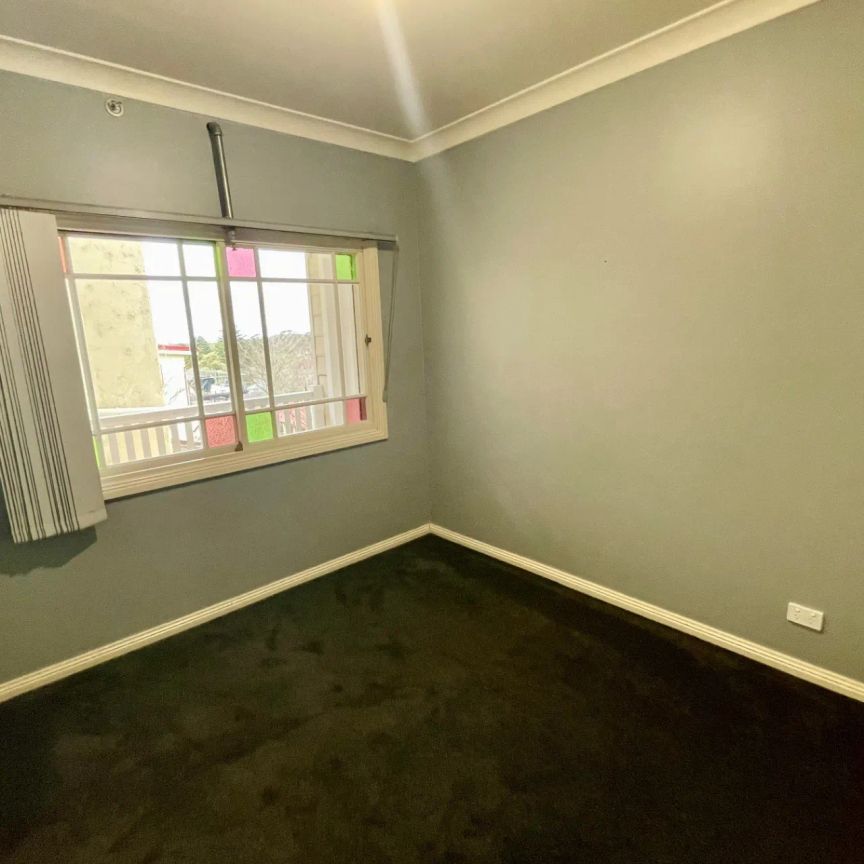 Two Bedroom Apartment In Convenient Location! - Photo 1