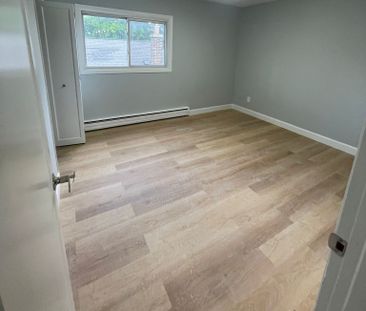 For Lease - 569 Dufferin Avenue Unit# 5, London East, Ontario - Photo 4