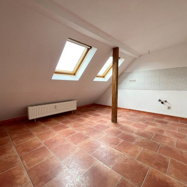 3-Raum-Dachgeschosswohnung im Herzen von Aue - Foto 1