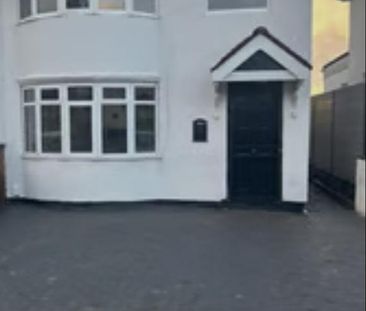 4 bedroom detached house to rent - Photo 6