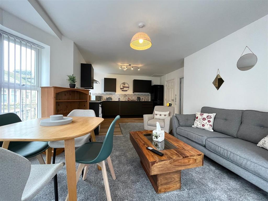 2 bedroom apartment to rent - Photo 1