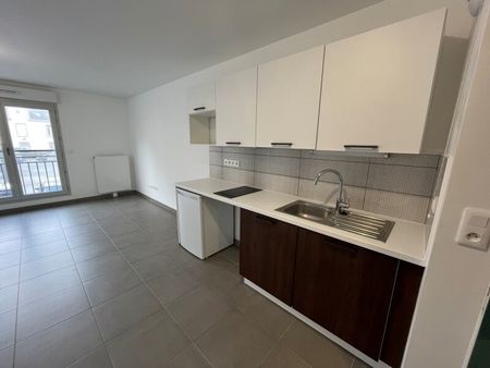 Location Appartement 1 pièce 32m² LUCE 28110 - Photo 4