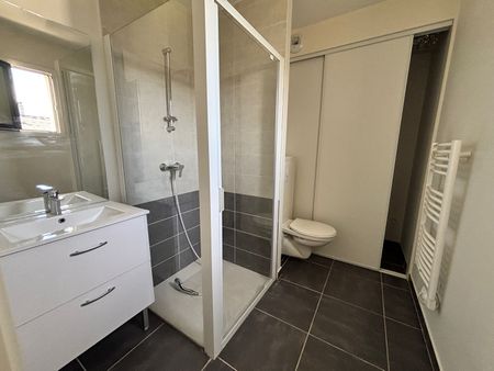 Location Appartement 1 pièce 21m² - Photo 3