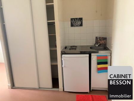 Location Appartement 1 pièce 24m² GRENOBLE 38000 - Photo 3