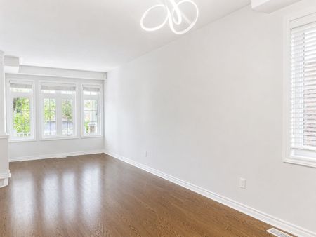 For Lease - 14 Bellini Avenue, Vaughan, Ontario - Photo 4