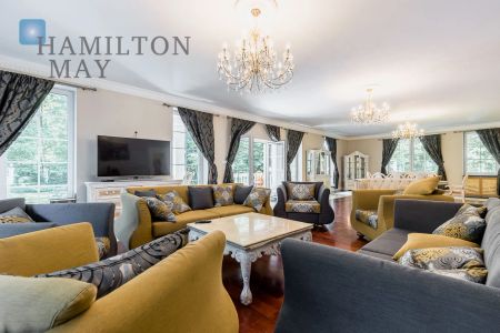 Luksusowa rezydencja z basenem w dzielnicy Wawer - Zdjęcie 2