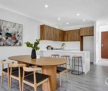 Brand new low maintenance modern living - Photo 6