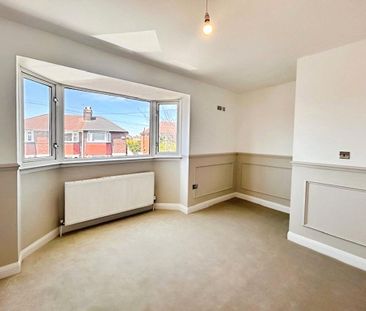 2 bedroom semi-detached house to rent - Photo 3