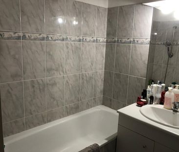 Location Appartement 2 pièces 49m² - Photo 3