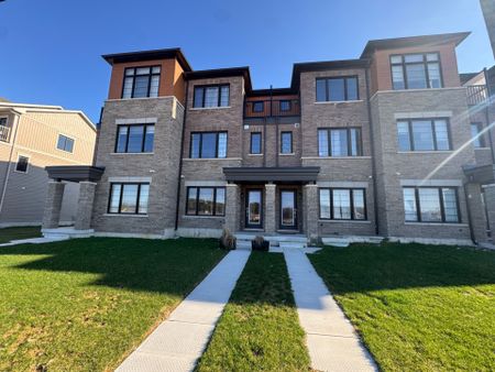 For Lease - 105 Melody Lane, Thorold, Ontario - Photo 3