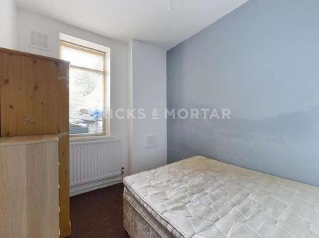 Commercial Road, Byker, Newcastle Upon Tyne, NE6 - Photo 3