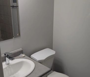 752 Main Street E #6B - Photo 3