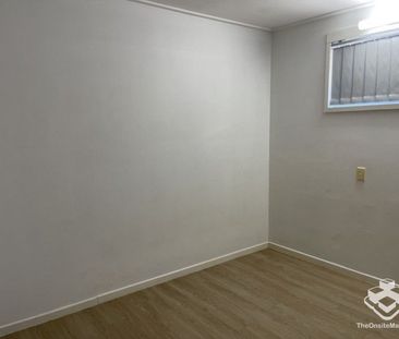 3 Bedroom 1 Bath 1 Car Home - Photo 5