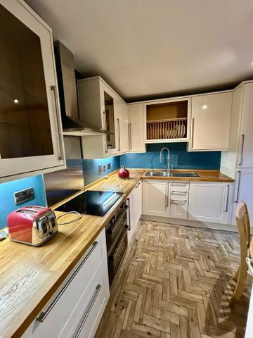 2 bedroom flat to rent - Photo 5