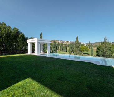 House in Los Flamingos, Costa del Sol - Photo 3