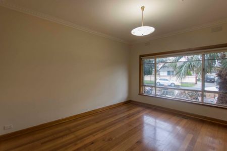 77 Argyle Street, Fawkner, VIC 3060 - Photo 5