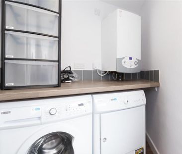 1 bedroom in a house share to rent - Photo 6