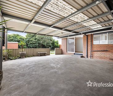 2 Snowy Court, Werribee VIC 3030 - Photo 2