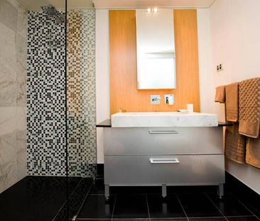 River Views & Executive Living - Photo 6