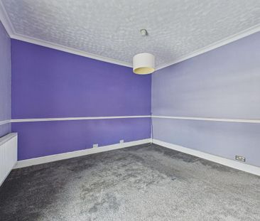 2 bedroom semi-detached house to rent - Photo 5