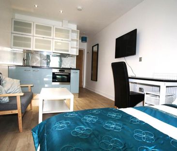 Studio to rent - Photo 1