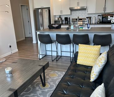 Wonderful Fully furnished 2bed, 1 bath downtown condo - Photo 3