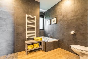 3 bedroom luxury Villa for rent in Marbella Del Este, Andalusia