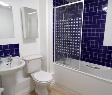 Property to rent - Photo 2