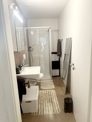 GARE 8C, Appartement de 5.5 pièces avec 3 salles d'eau - Photo 1