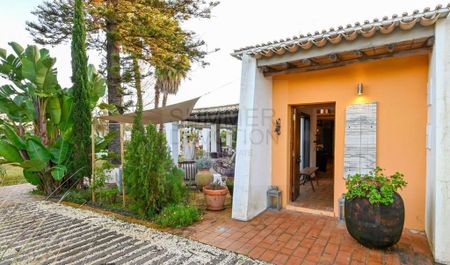 3 bedroom luxury House for rent in Portimão, Distrito de Faro - Photo 5