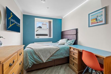 3 bedroom apartment to rent - Photo 4