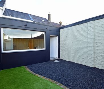 Volledig gerenoveerde woning te huur nabij het centrum van Eeklo! - Photo 5