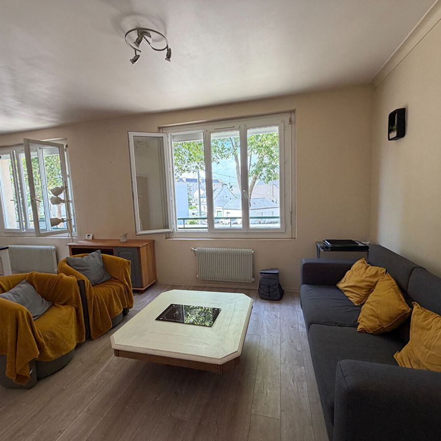 Location Appartement 3 pièces 82m² - Photo 1