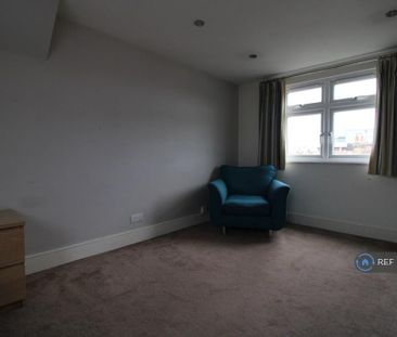 4 bedroom terraced house to rent - Photo 3