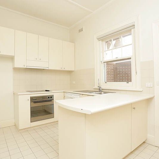 4/24 Elgin Avenue, Armadale VIC 3143 - Photo 1