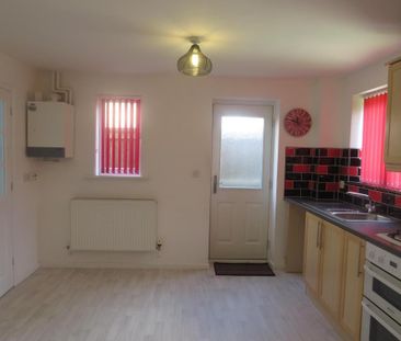 4 bedroom detached house to rent - Photo 6