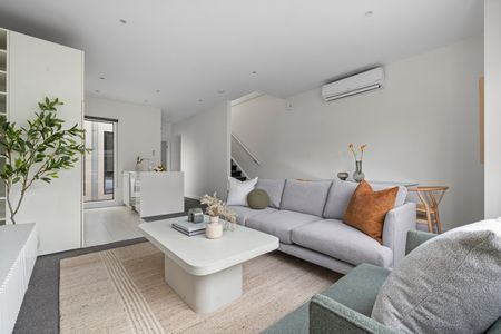 44 Amelia Street, Brunswick VIC 3056 - House For Rent | Domain - Photo 2