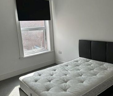 1 bedroom house of multiple occupation to rent - Photo 6