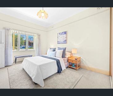 Spacious Family Home in Bankstown! - Photo 4