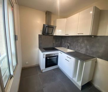 Appartement Corbeil Essonnes 2 pièce(s) 43.28 m2 - Photo 4