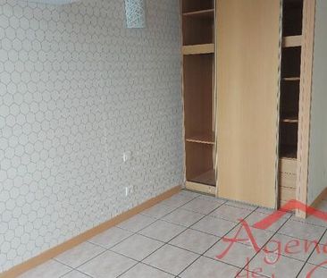 Appartement 3 pièces 70m2 REIMS 785 euros - Photo 2