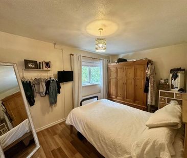 2 bedroom semi-detached house to rent - Photo 3