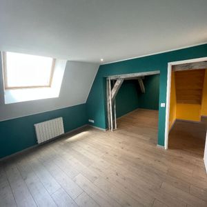 Location Appartement 3 pièces 71m² - Photo 2