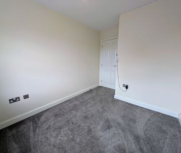 4 bedroom detached house to rent - Photo 6